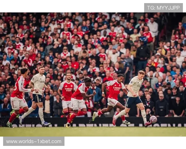 西汉姆联3-0诺丁汉森林，收获赛季首胜